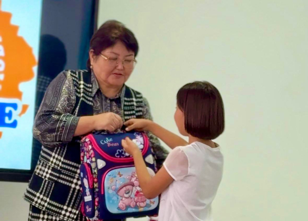 «Дорога в школу»: в Конаеве помощь получили 1778 детей