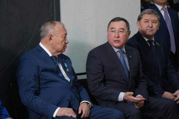 Аким Алматинской области посетил телеканал Qonaev Media