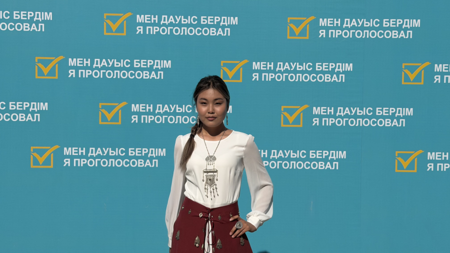 «Голос» жобасының қатысушысы алғаш рет сайлауға қатысты