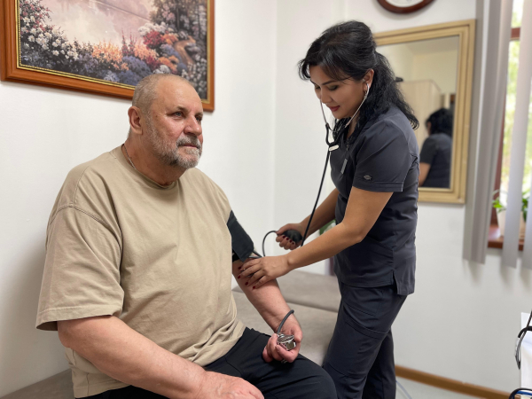 «Инсульттен кейін өмір аяқталмайды»: Almaty Resort реабилитолог-дәрігері қалыпқа келу жолдарын айтты