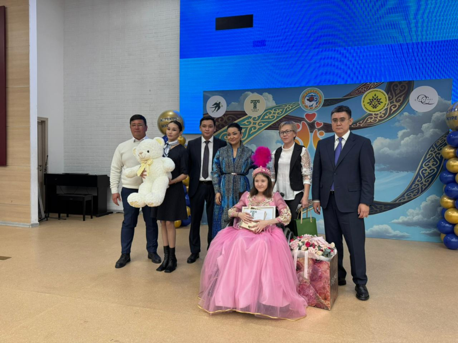 В Алматы прошел инклюзивный творческий фестиваль «Жүректен жүрекке» для детей с особыми потребностями