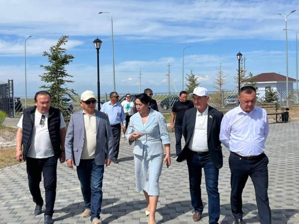 Ұйғыр ауданында медициналық нысандар құрылысына бақылау күшейтілді