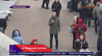 Стихийные торговцы на протяжении многих лет создавали на остановке Карасайского района